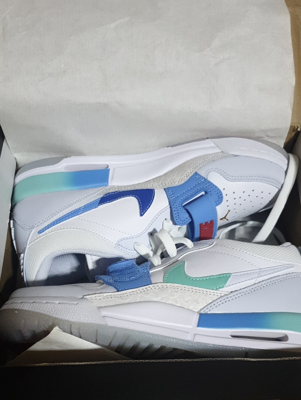 Jordan Kids White, Blue & Teal Low-Top Sneakers